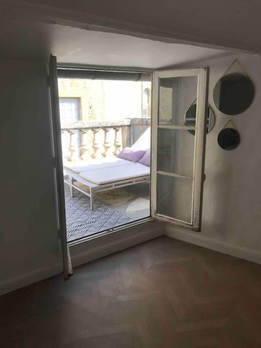 Grand Appartement En Maison De Ville Valréas المظهر الخارجي الصورة