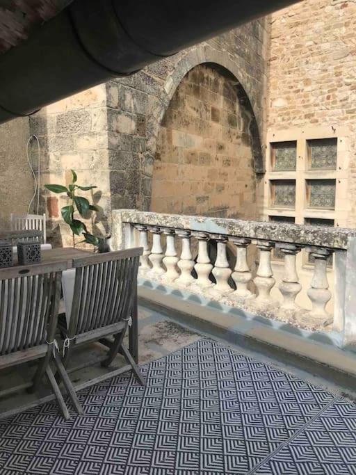 Grand Appartement En Maison De Ville Valréas المظهر الخارجي الصورة